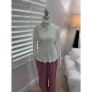 Carolyn Taylor Cream Turtleneck Sweater – Size Medium